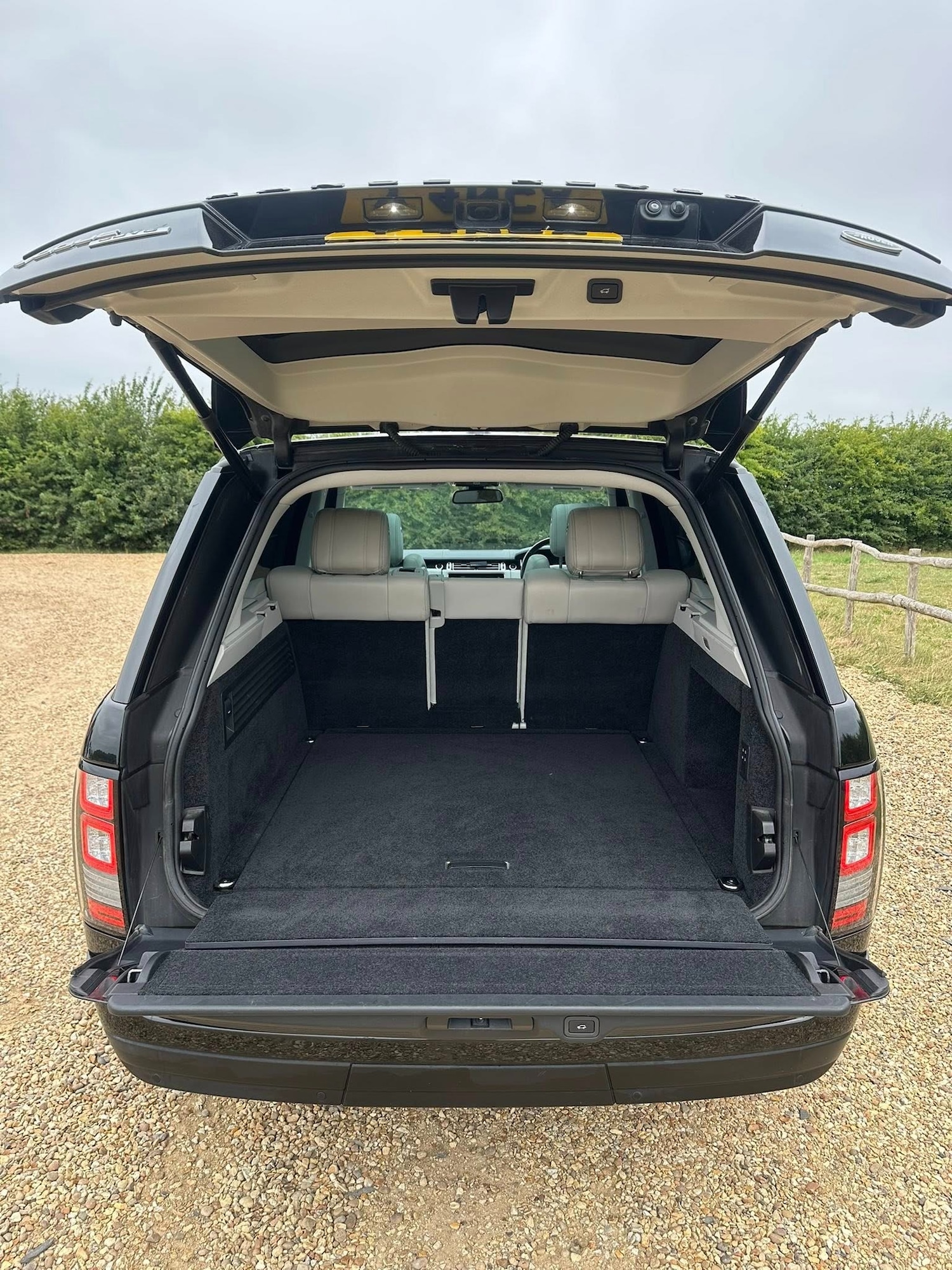 Used Land Rover Range Rover 2016 for sale - 76407460: Photo 11