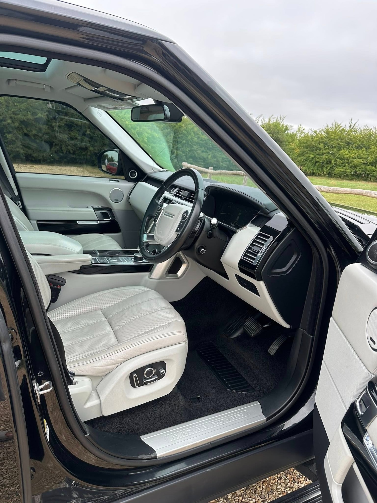 Used Land Rover Range Rover 2016 for sale - 76407460: Photo 13