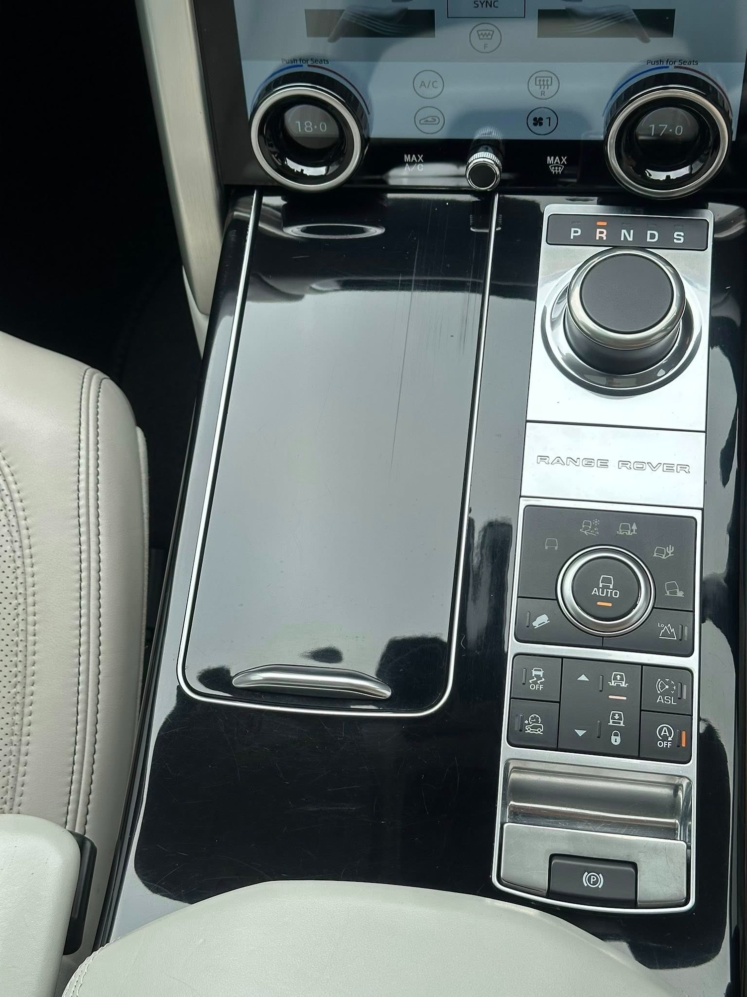 Used Land Rover Range Rover 2016 for sale - 76407460: Photo 17