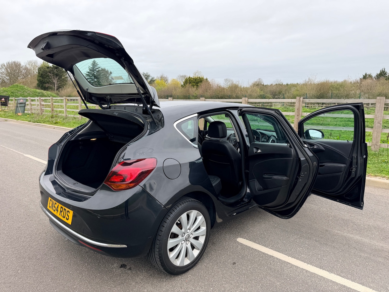 Used Vauxhall Astra 2014 for sale - 78061056: Photo 30