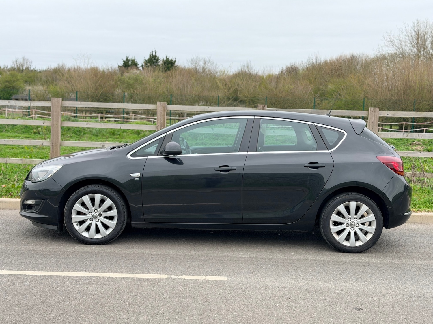 Used Vauxhall Astra 2014 for sale - 78061056: Photo 9