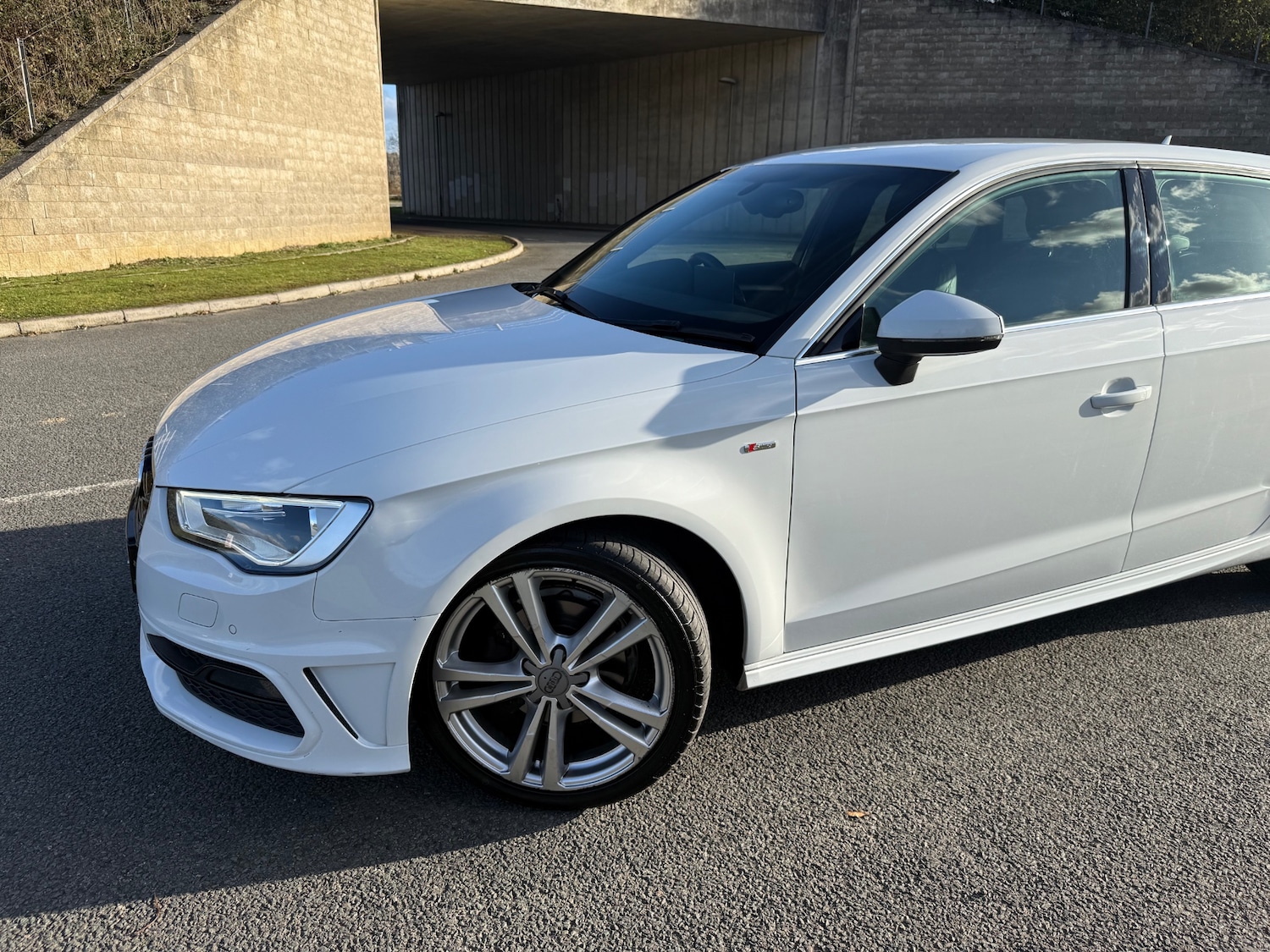 Used Audi A3 2015 for sale - 76438518: Photo 2