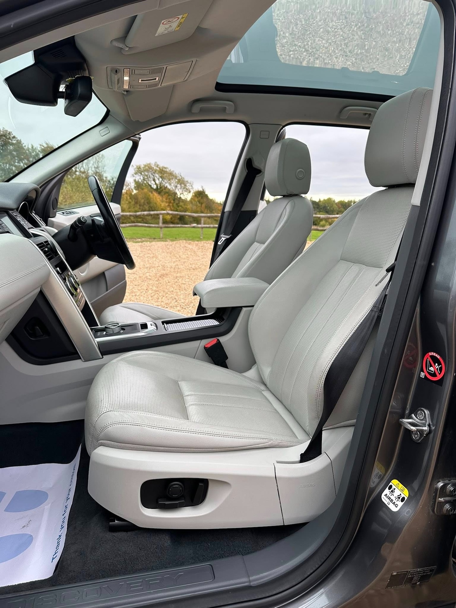 Used Land Rover Discovery Sport 2016 for sale - 76403487: Photo 16