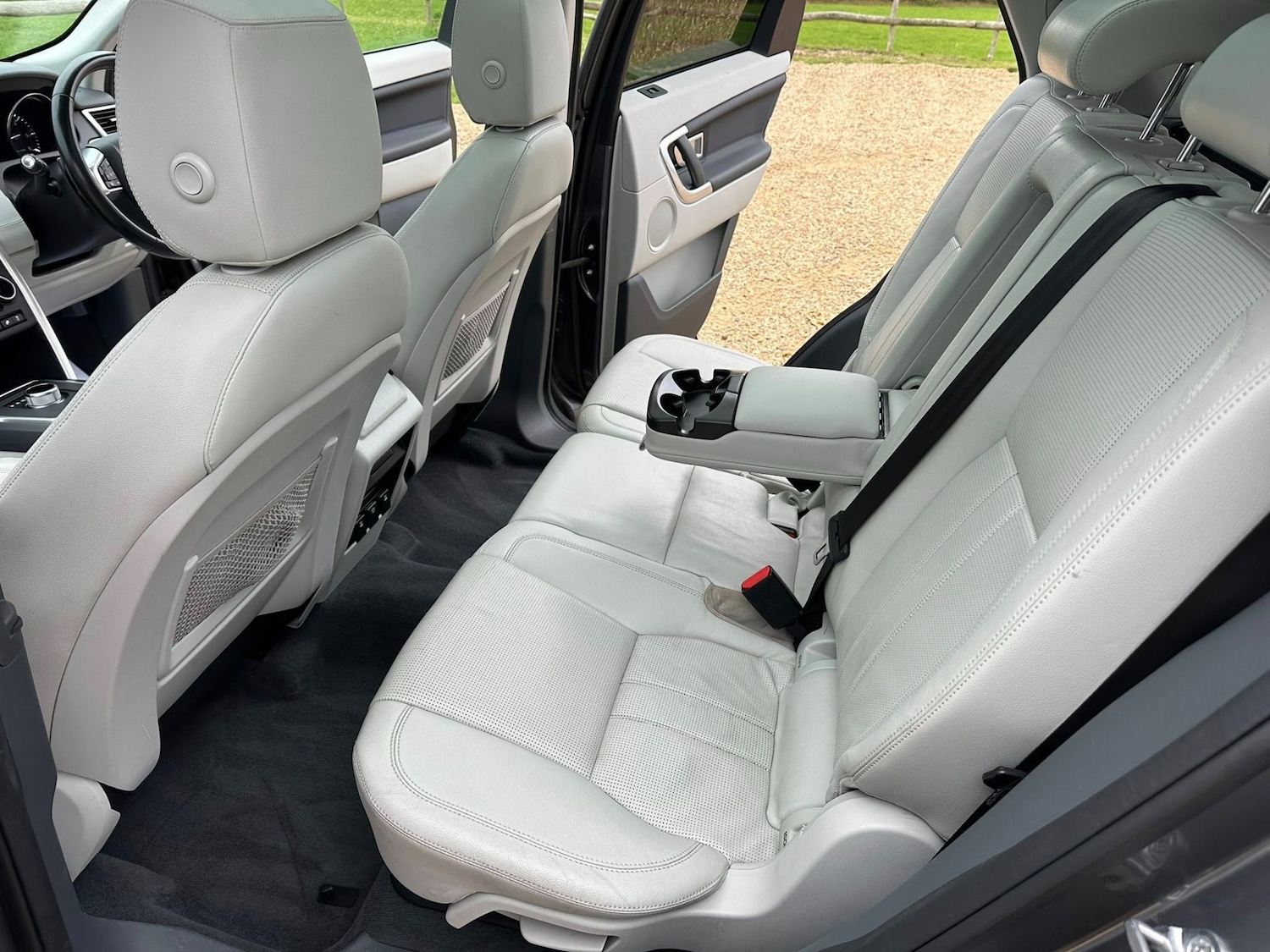 Used Land Rover Discovery Sport 2016 for sale - 76403487: Photo 19