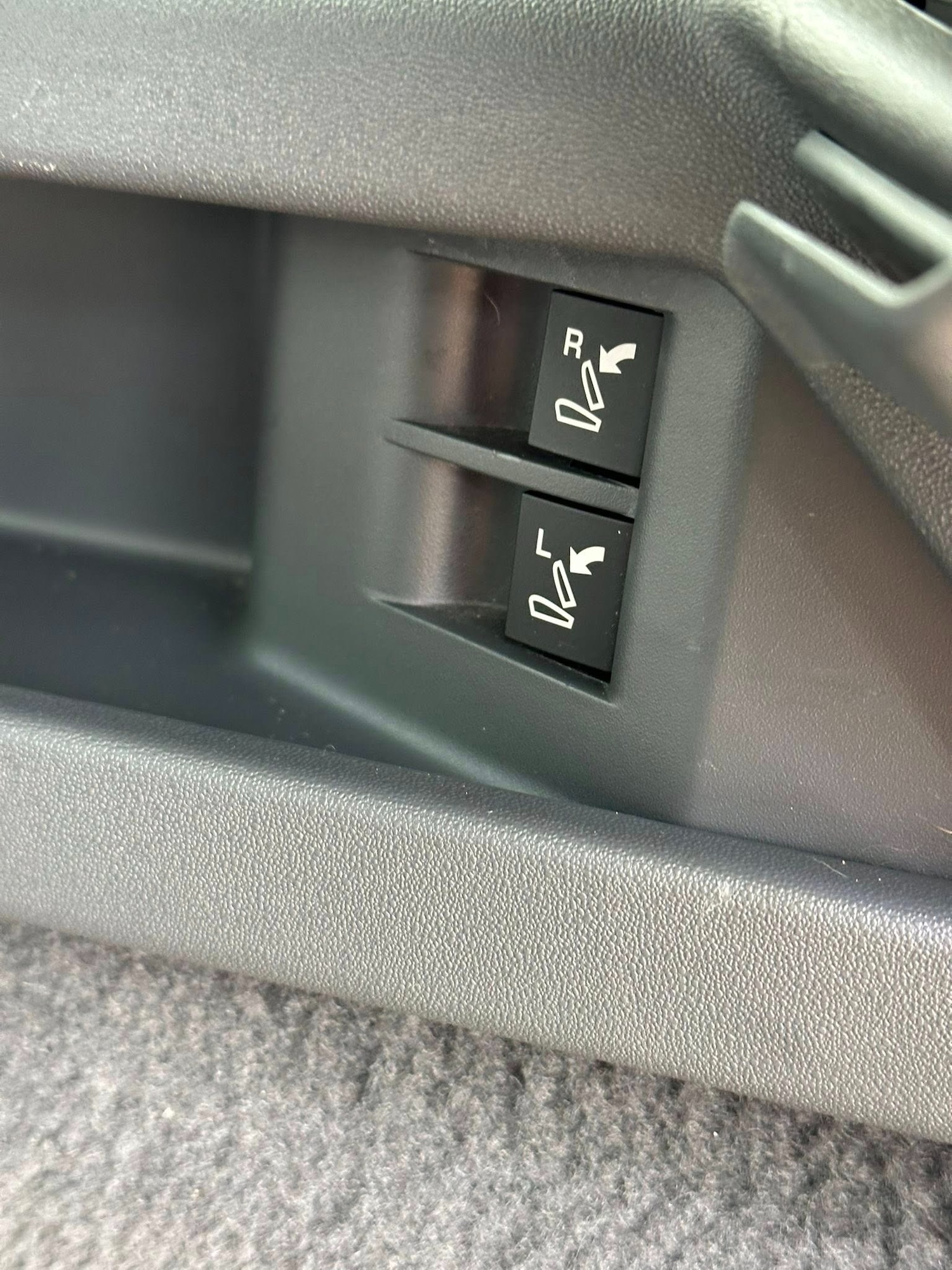 Used Land Rover Discovery Sport 2016 for sale - 76403487: Photo 24