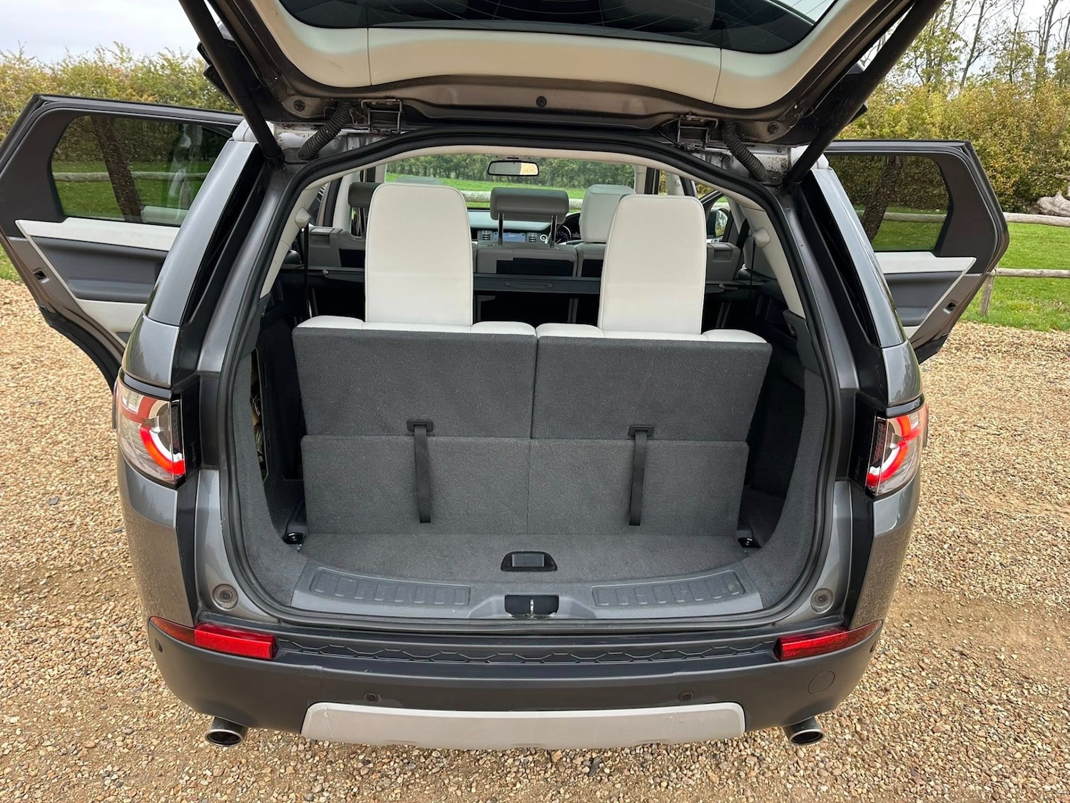 Used Land Rover Discovery Sport 2016 for sale - 76403487: Photo 28