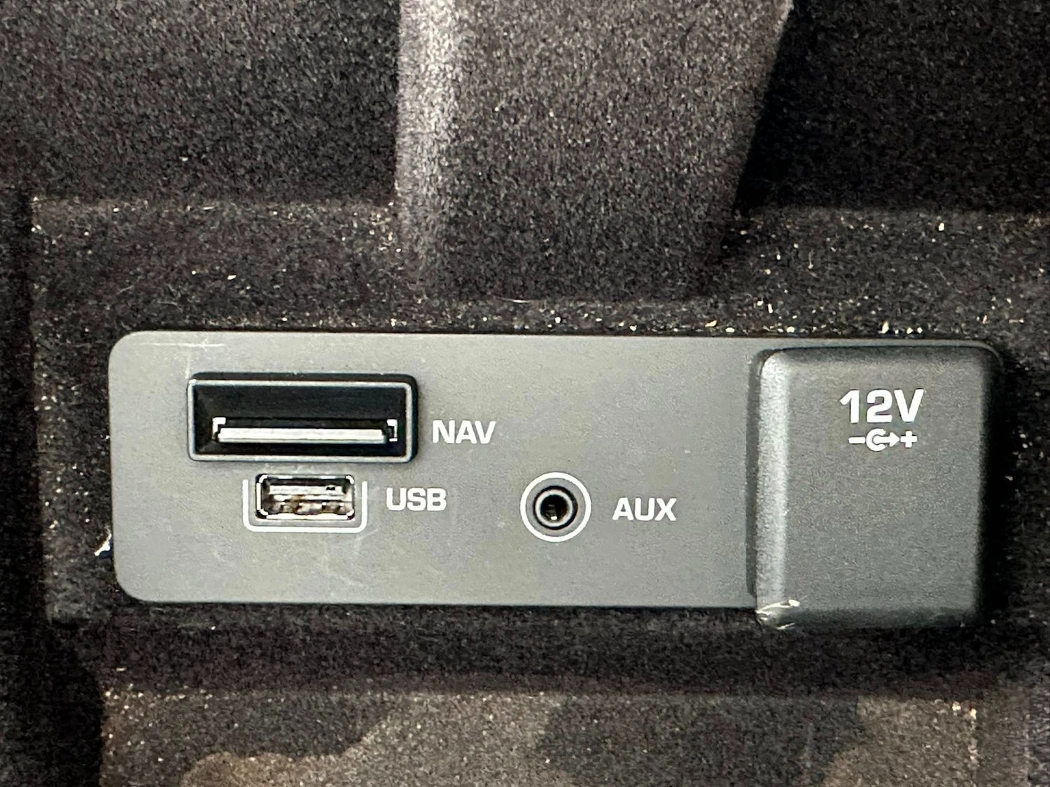 Used Land Rover Discovery Sport 2016 for sale - 76403487: Photo 30