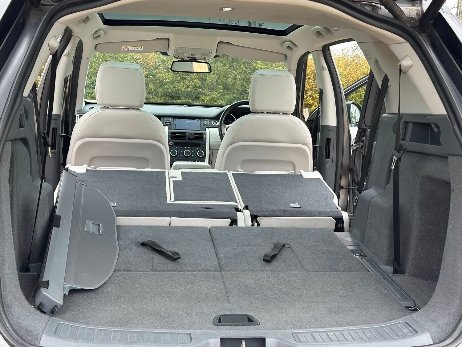 Used Land Rover Discovery Sport 2016 for sale - 76403487: Photo 32