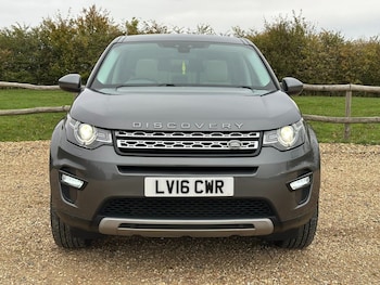 Used Land Rover Discovery Sport 2016 for sale - 76403487: Photo