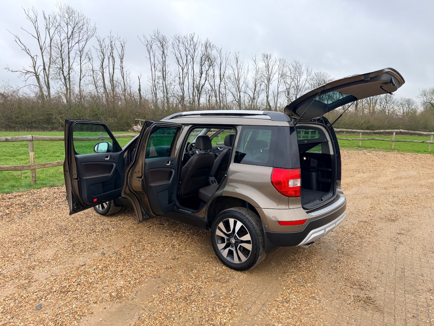 Used Skoda Yeti 2015 for sale - 76919901: Photo 16