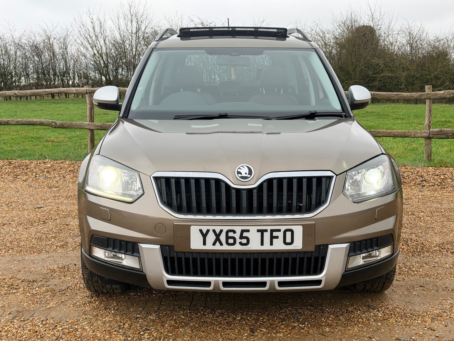 Used Skoda Yeti 2015 for sale - 76919901: Photo 4