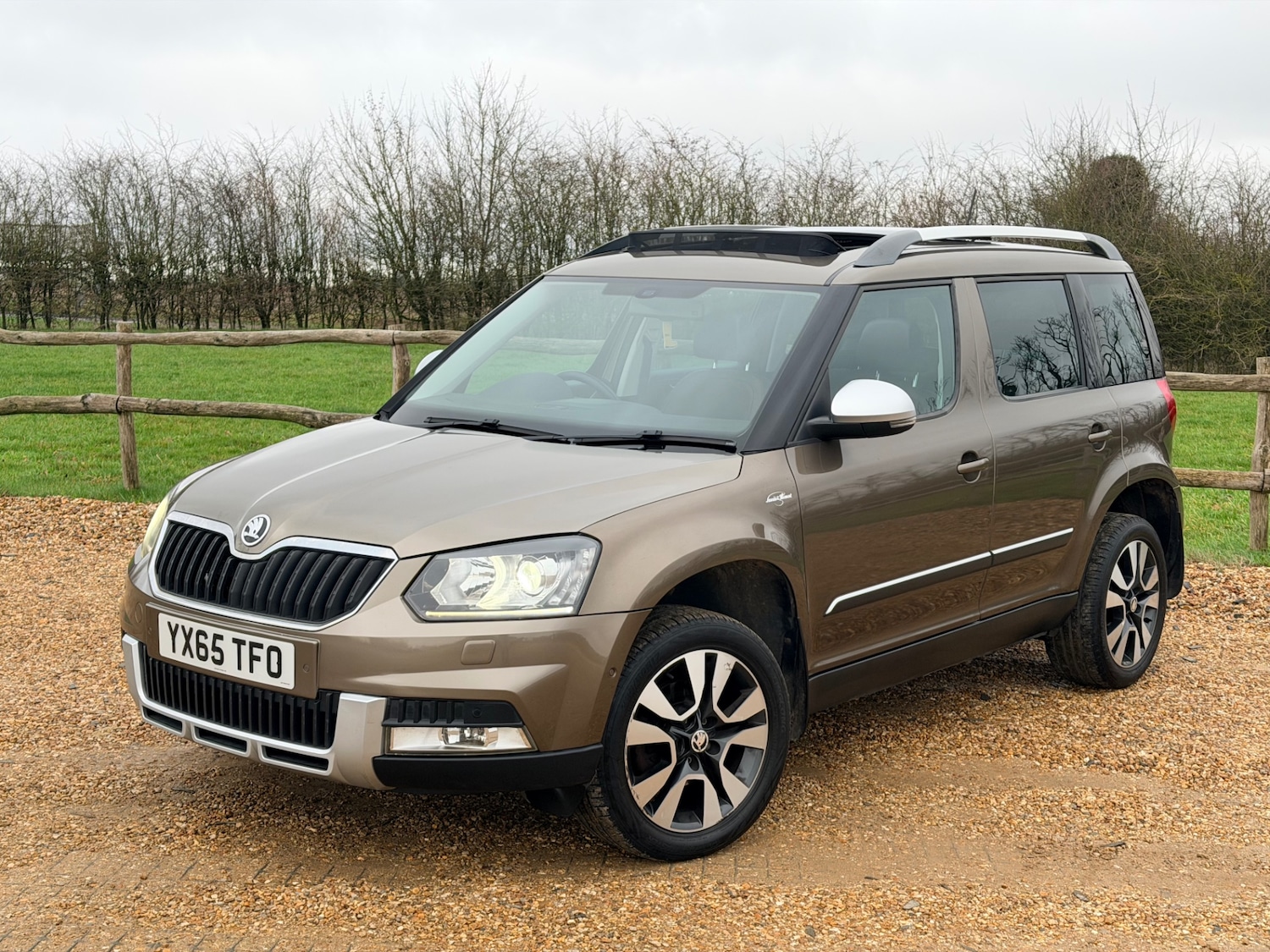 Used Skoda Yeti 2015 for sale - 76919901: Photo 6