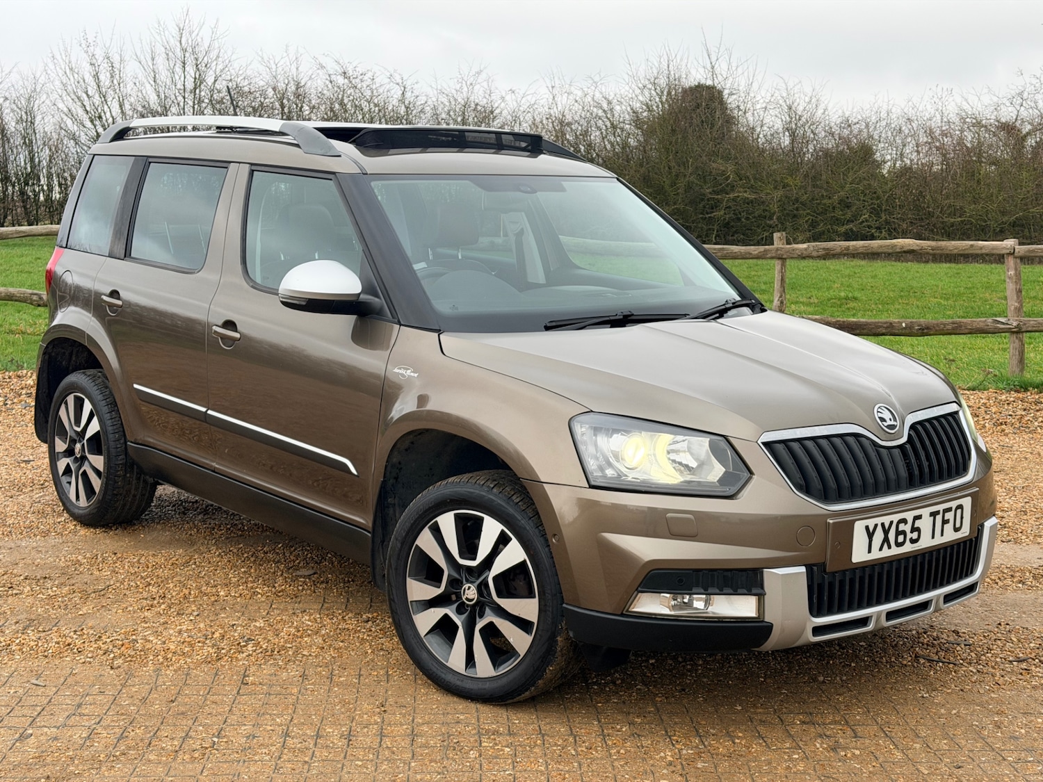 Used Skoda Yeti 2015 for sale - 76919901: Photo 7