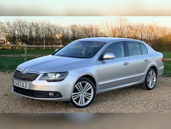 Used Skoda Superb 2013 for sale - 78333376: Photo