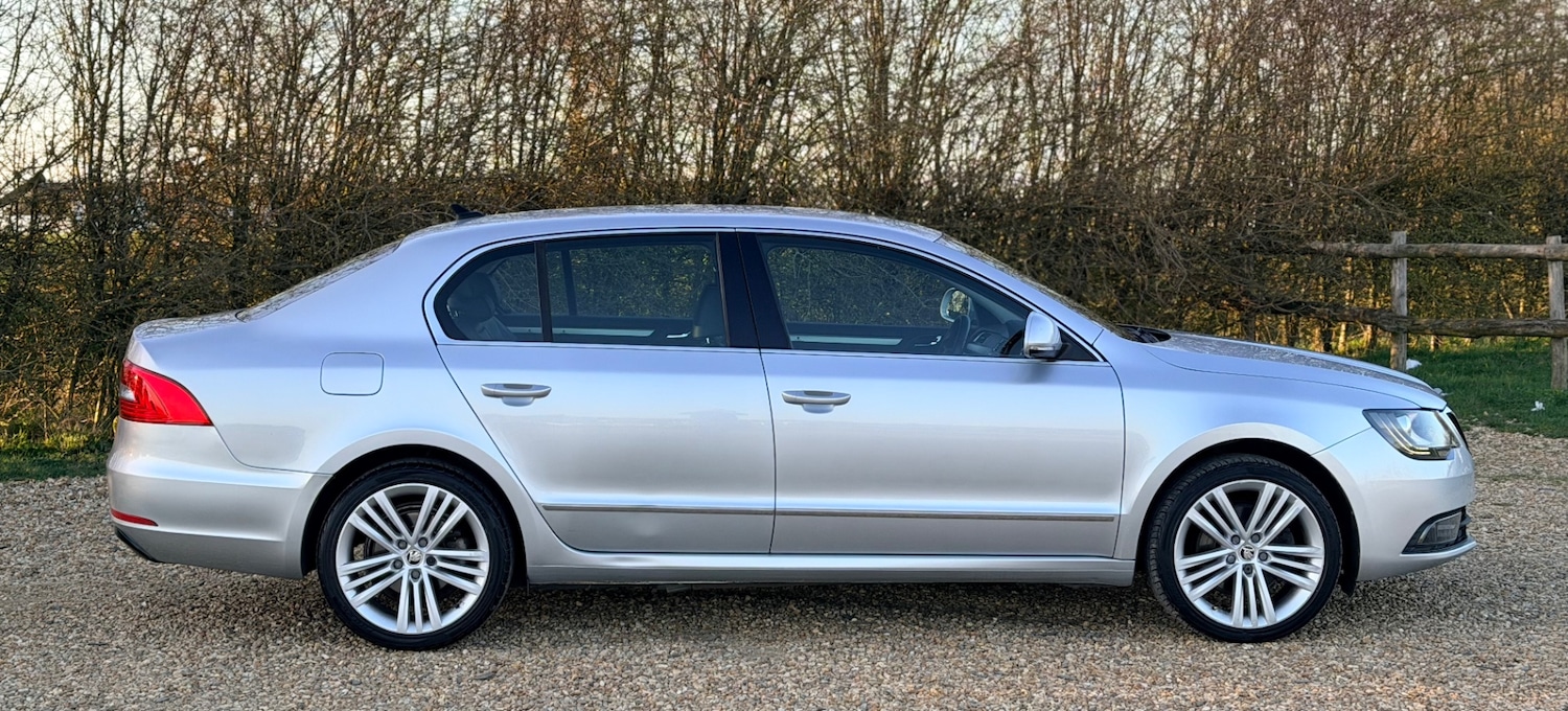 Used Skoda Superb 2013 for sale - 77921071: Photo 8