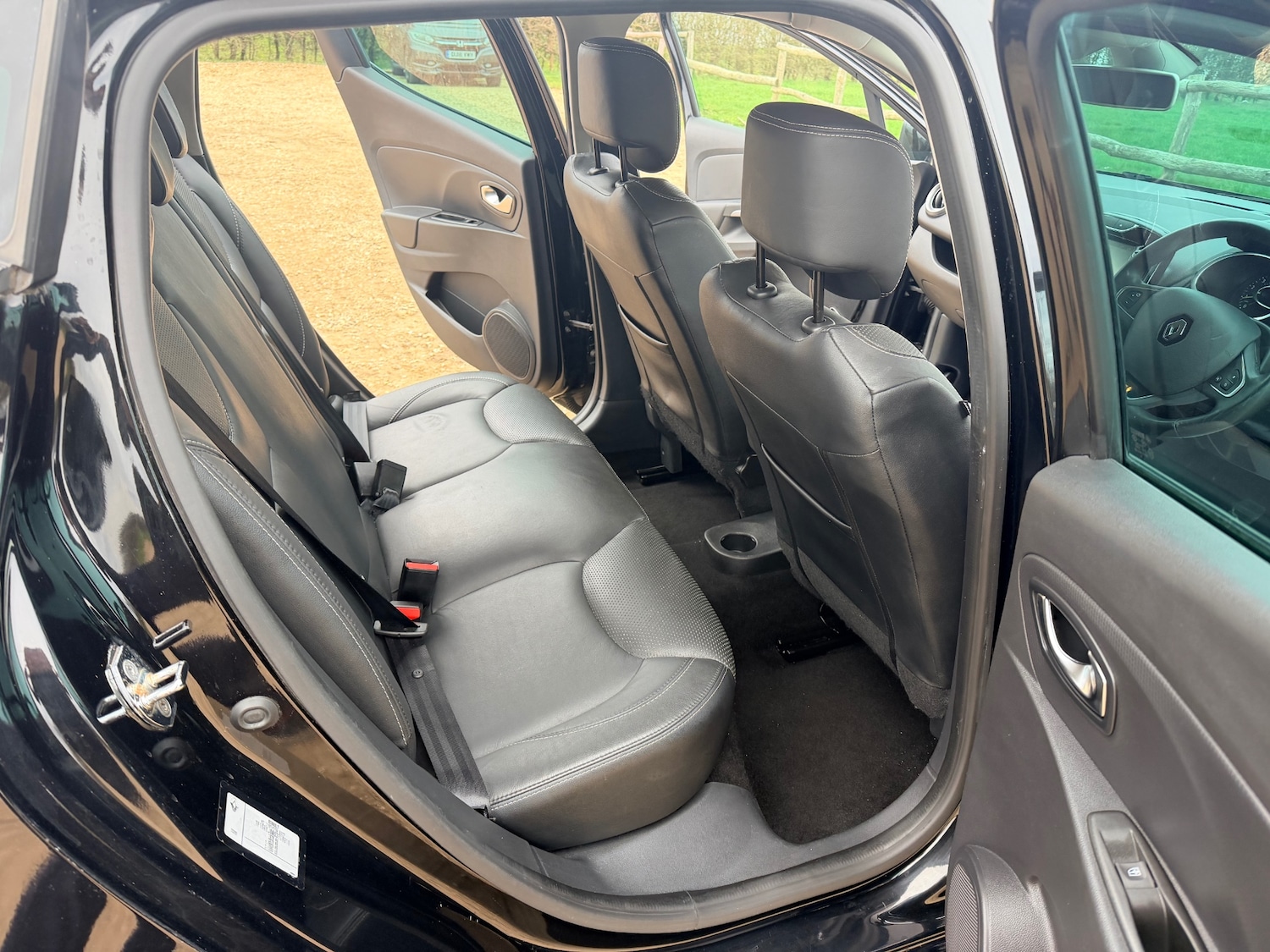 Used Renault Clio 2016 for sale - 77758562: Photo 10