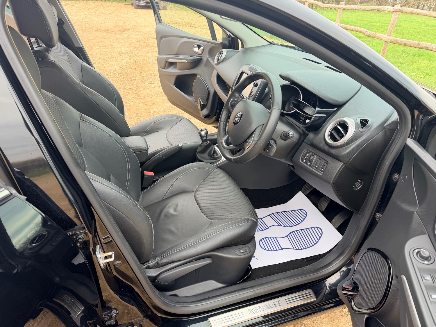 Used Renault Clio 2016 for sale - 77758562: Photo 25