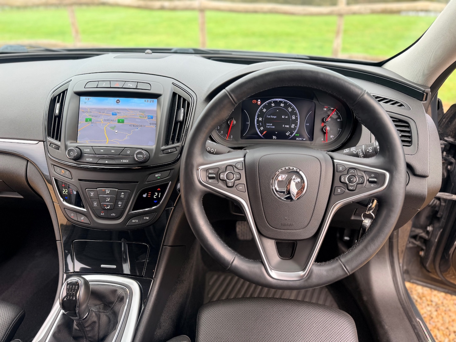 Used Vauxhall Insignia 2015 for sale - 77318257: Photo 21