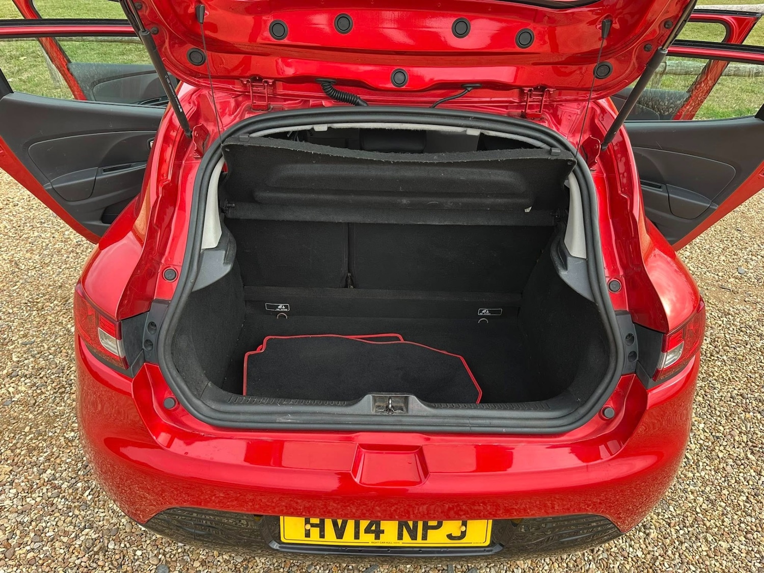 Used Renault Clio 2014 for sale - 76407668: Photo 11