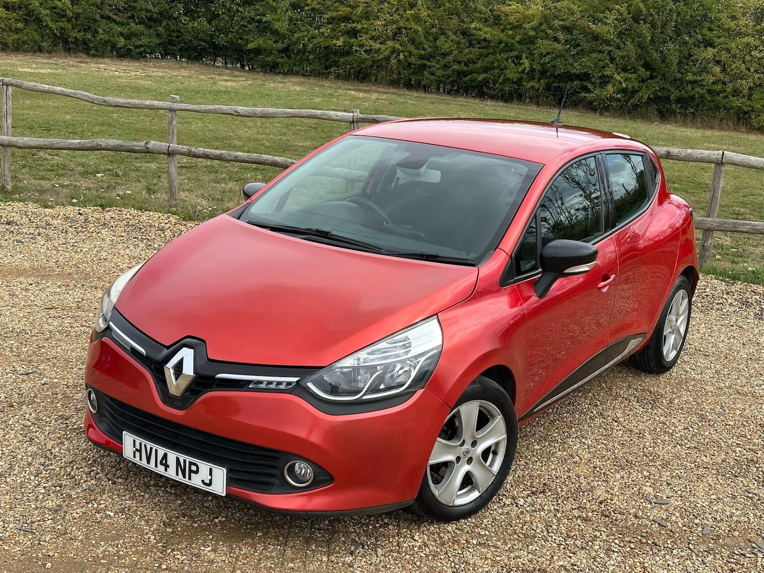 Used Renault Clio 2014 for sale - 76407668: Photo 3