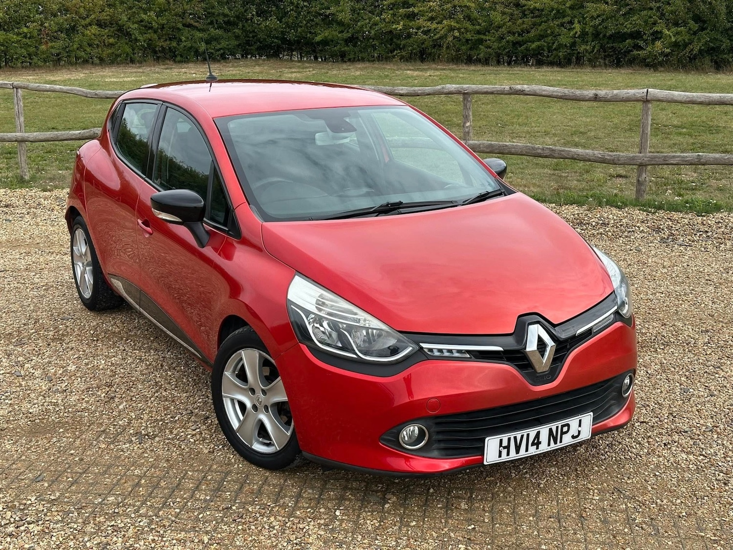 Used Renault Clio 2014 for sale - 76407668: Photo 6