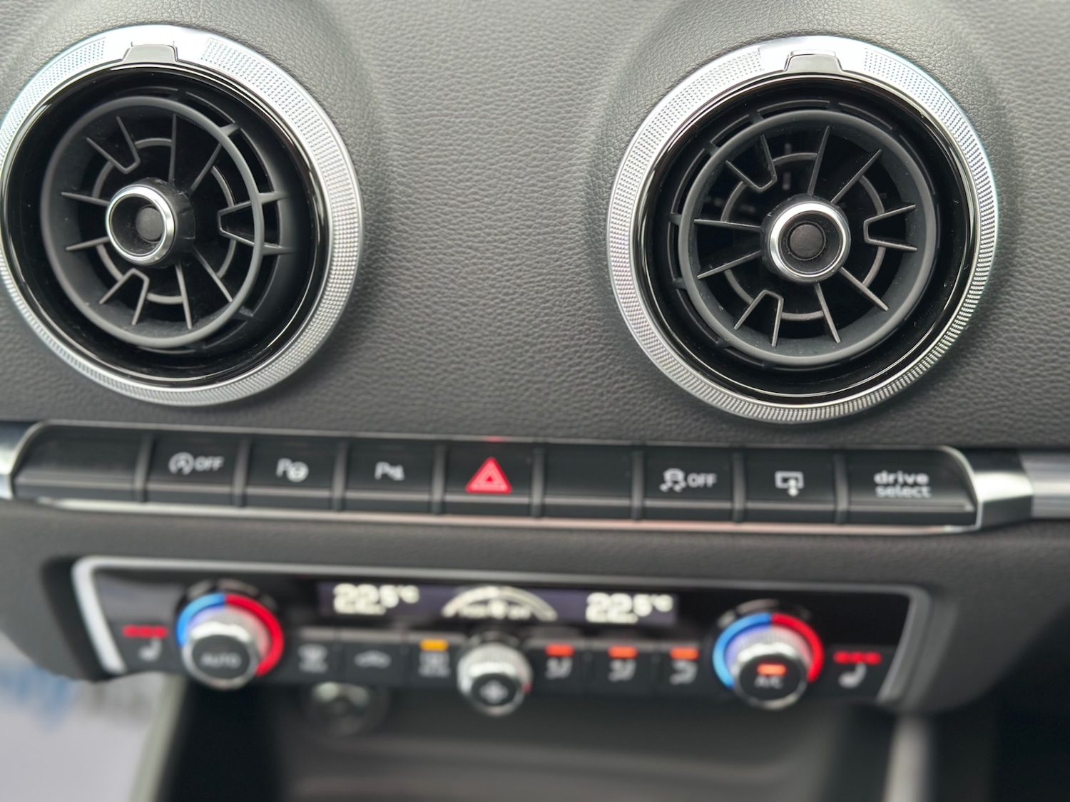 Used Audi A3 2017 for sale - 76493799: Photo 35