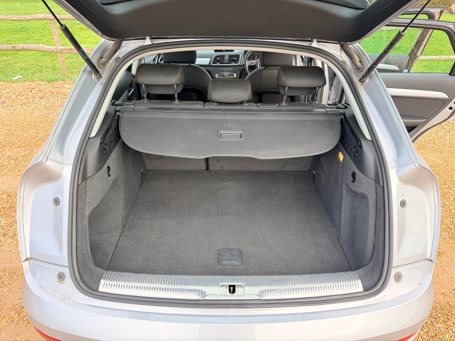 Used Audi Q3 2015 for sale - 76864249: Photo 34