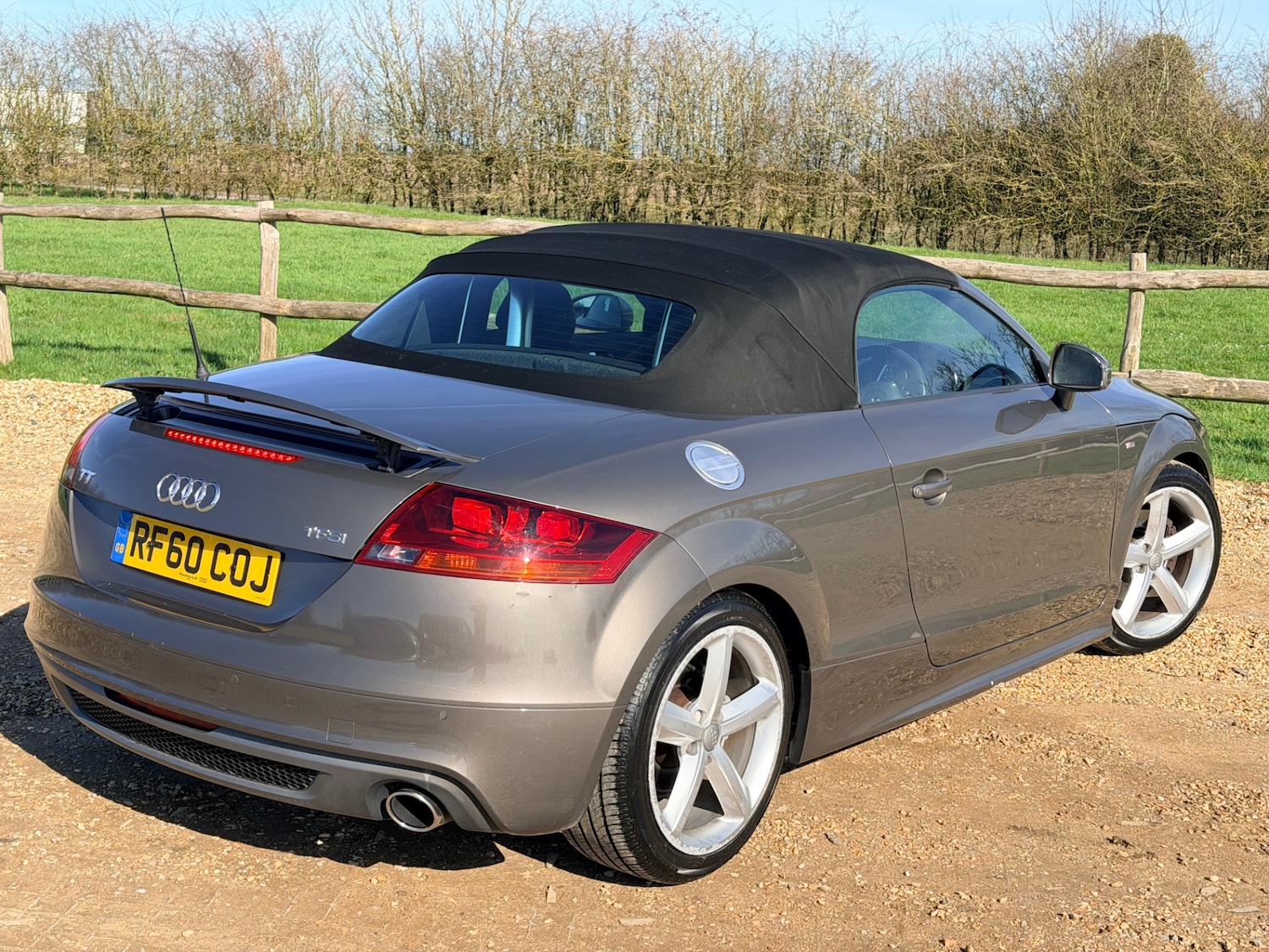 Used Audi TT 2011 for sale - 77716239: Photo 11