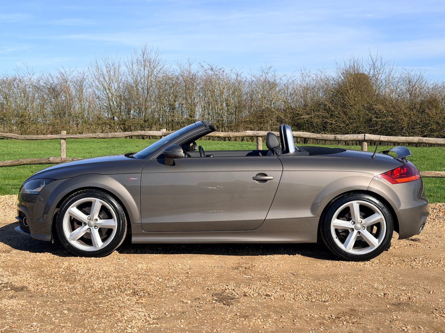 Used Audi TT 2011 for sale - 77716239: Photo 4