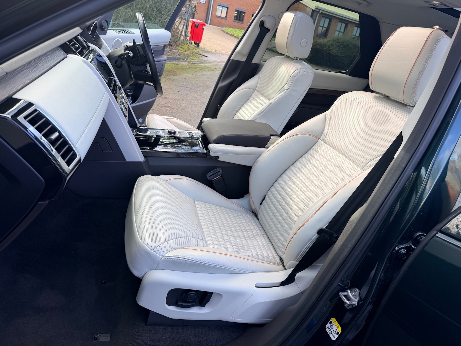 Used Land Rover Discovery 2017 for sale - 77432842: Photo 24