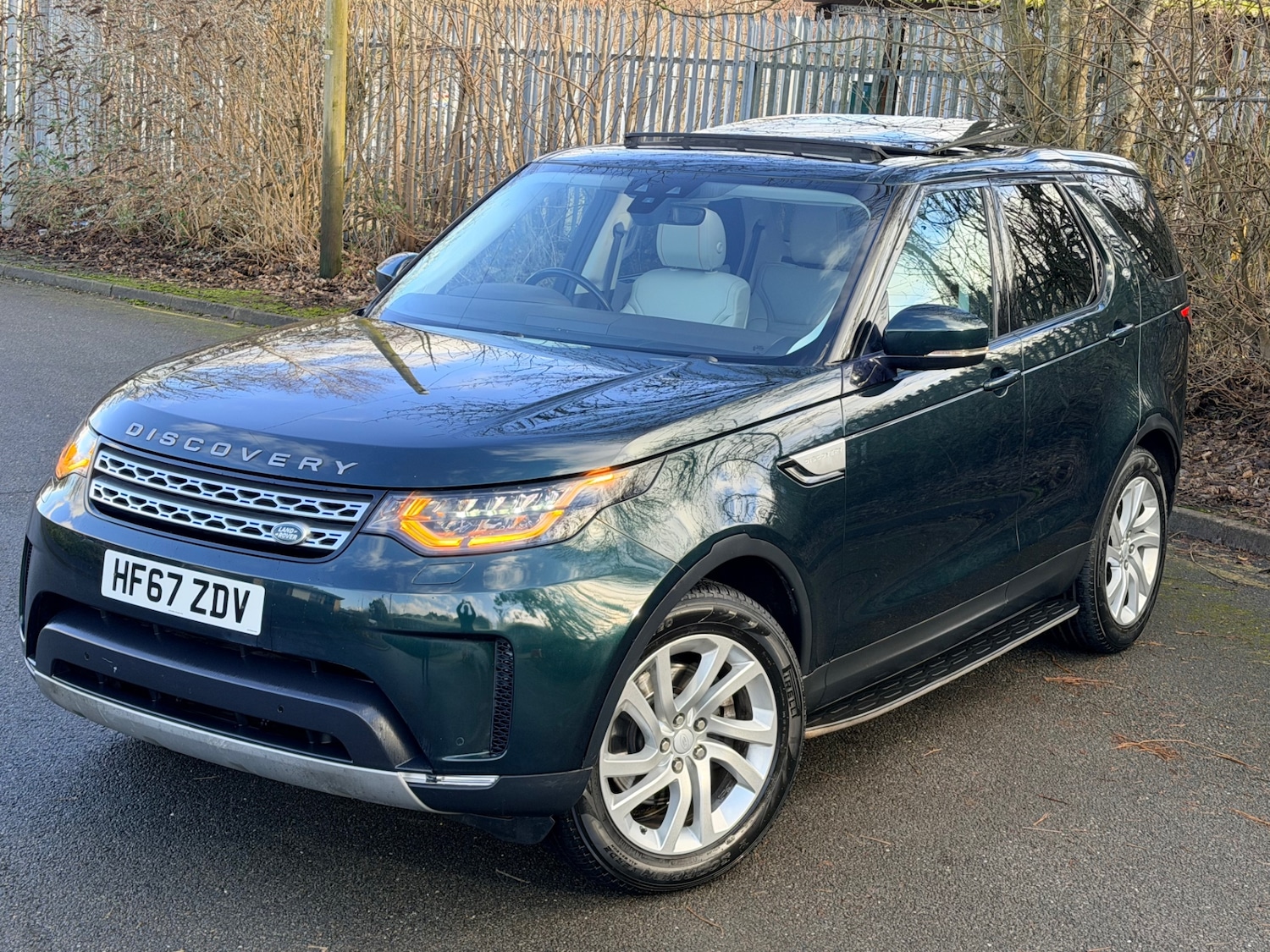 Used Land Rover Discovery 2017 for sale - 77432842: Photo 40