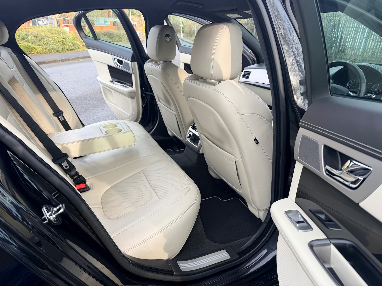 Used Jaguar XF 2013 for sale - 77490766: Photo 24