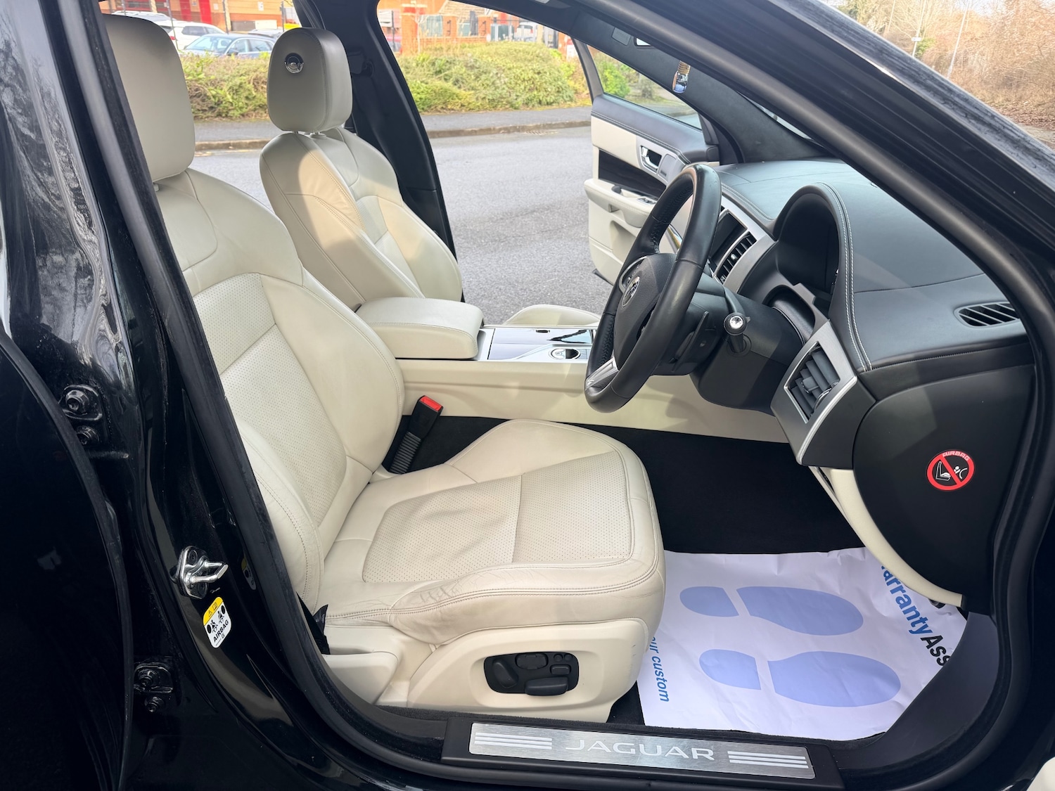 Used Jaguar XF 2013 for sale - 77490766: Photo 25