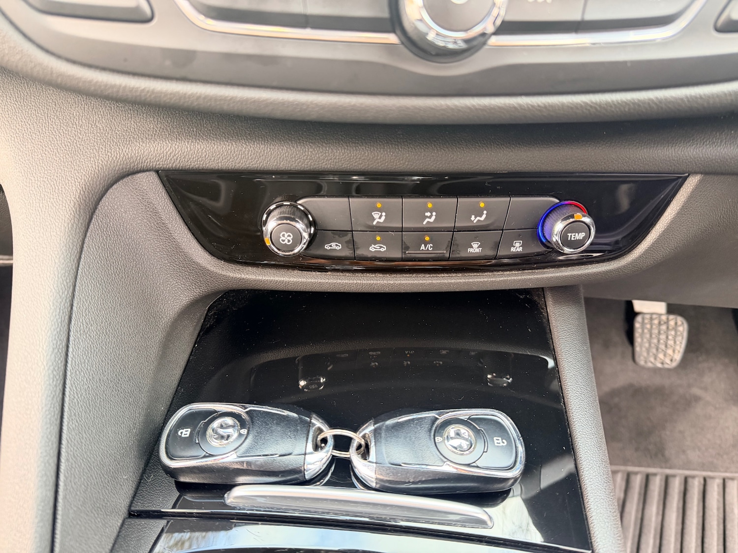 Used Vauxhall Insignia 2017 for sale - 77417264: Photo 22