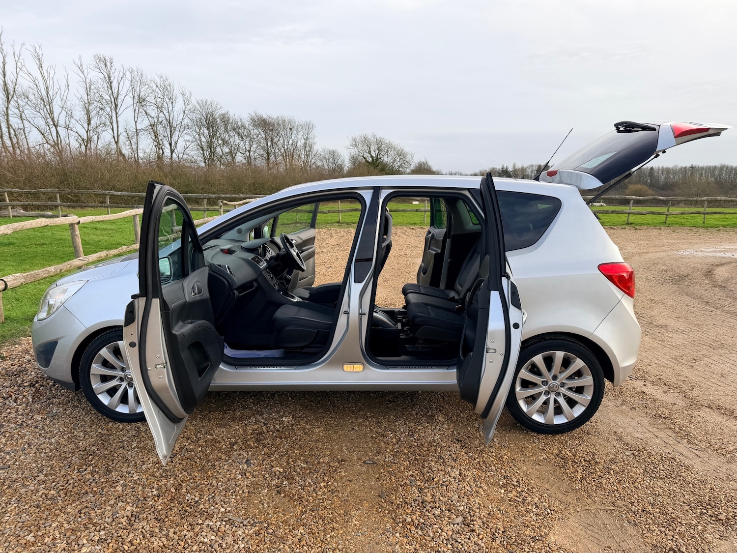Used Vauxhall Meriva 2012 for sale - 76864253: Photo 6