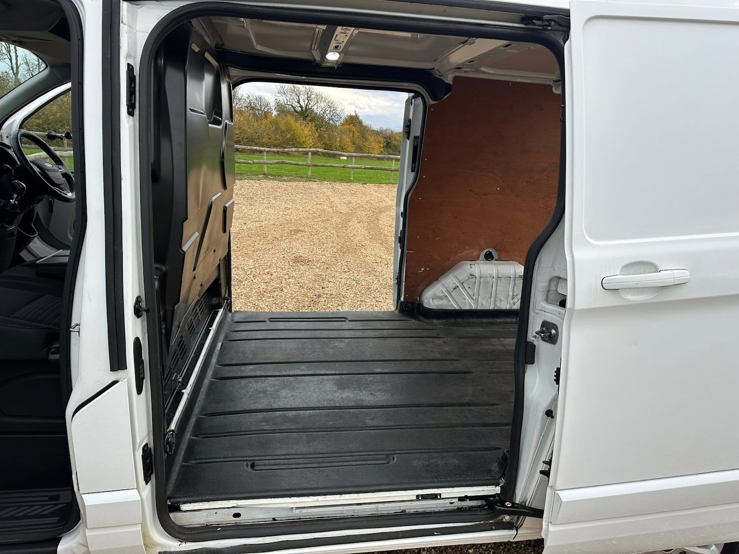 Used Ford Transit Custom 2020 for sale - 76407663: Photo 28