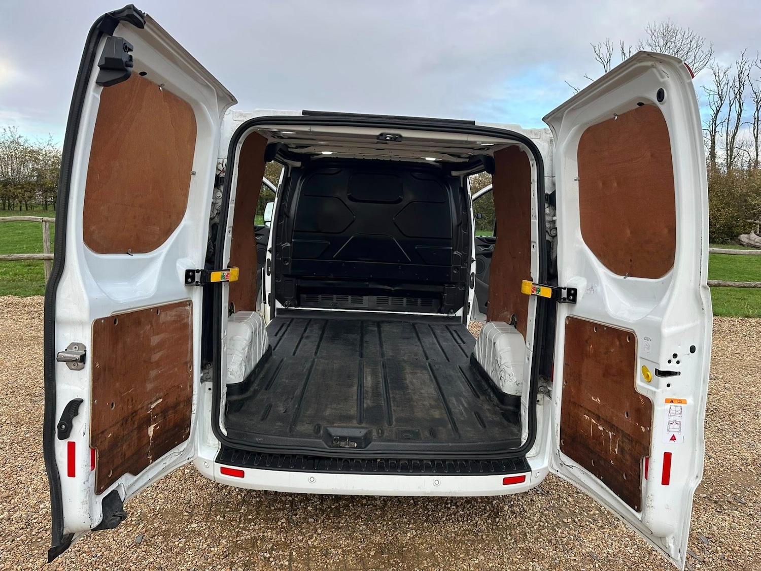 Used Ford Transit Custom 2020 for sale - 76407663: Photo 32