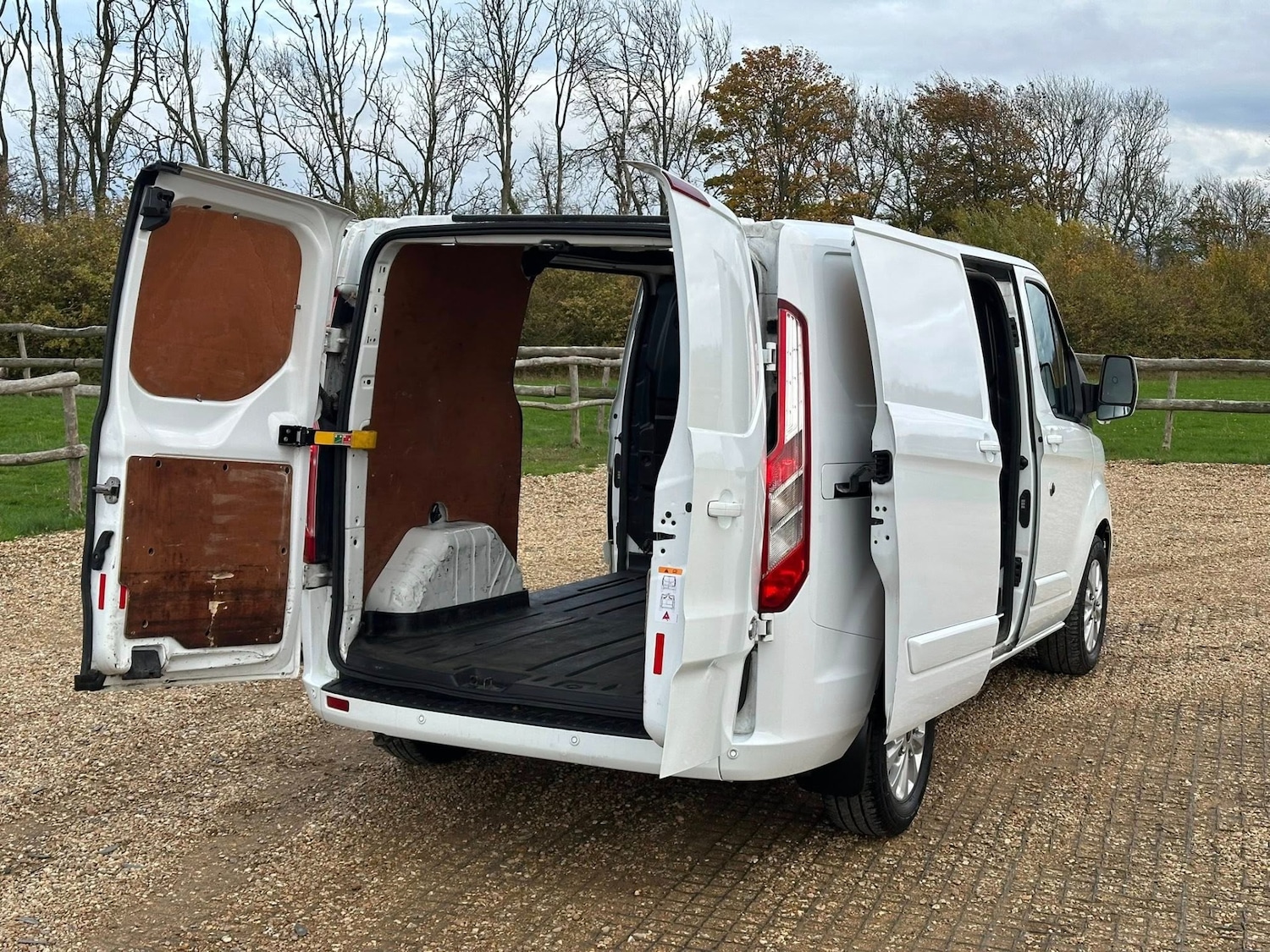 Used Ford Transit Custom 2020 for sale - 76407663: Photo 7