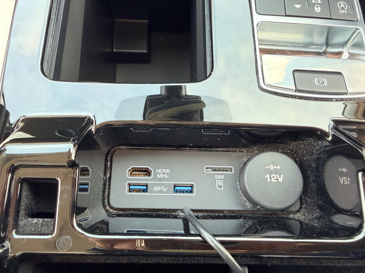 Used Land Rover Discovery 2017 for sale - 77992044: Photo 25