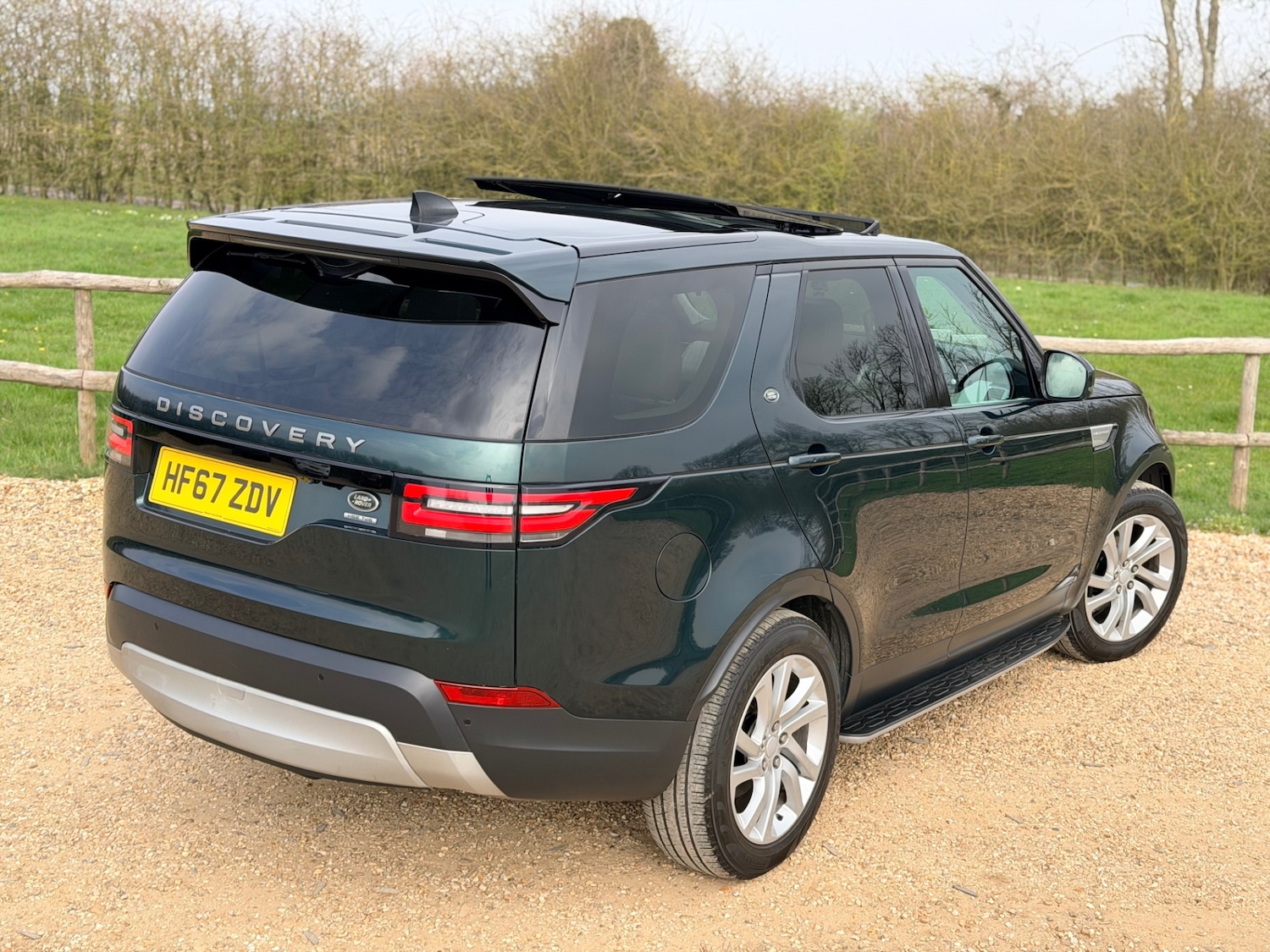 Used Land Rover Discovery 2017 for sale - 77992044: Photo 37