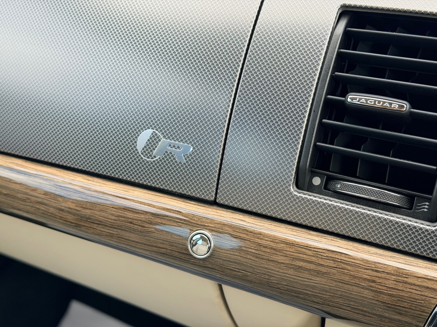 Used Jaguar XF 2014 for sale - 78210718: Photo 19