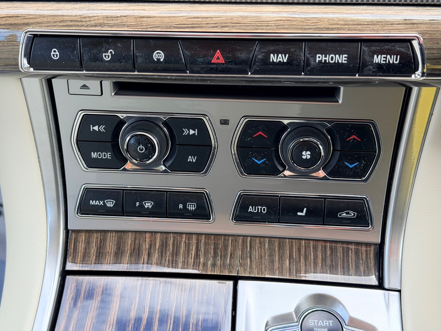 Used Jaguar XF 2014 for sale - 78210718: Photo 22