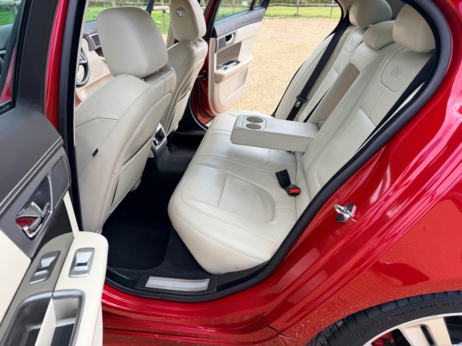 Used Jaguar XF 2014 for sale - 78210718: Photo 29