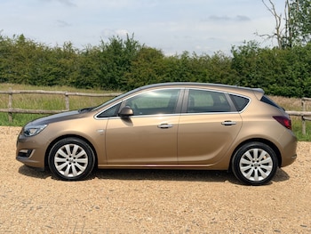 Used Vauxhall Astra 2013 for sale - 78905096: Photo