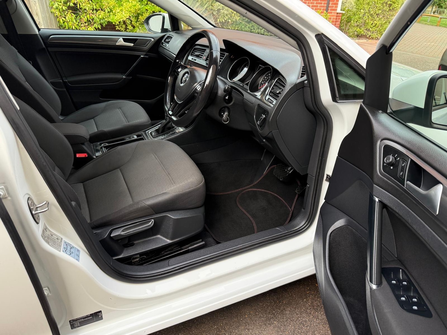 Used Volkswagen Golf 2019 for sale - 76669066: Photo 30