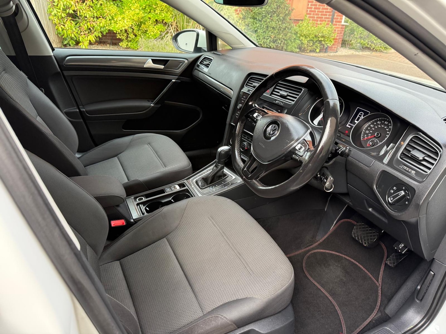 Used Volkswagen Golf 2019 for sale - 76669066: Photo 31