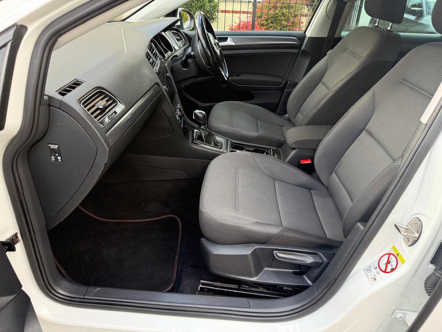 Used Volkswagen Golf 2019 for sale - 76669066: Photo 34