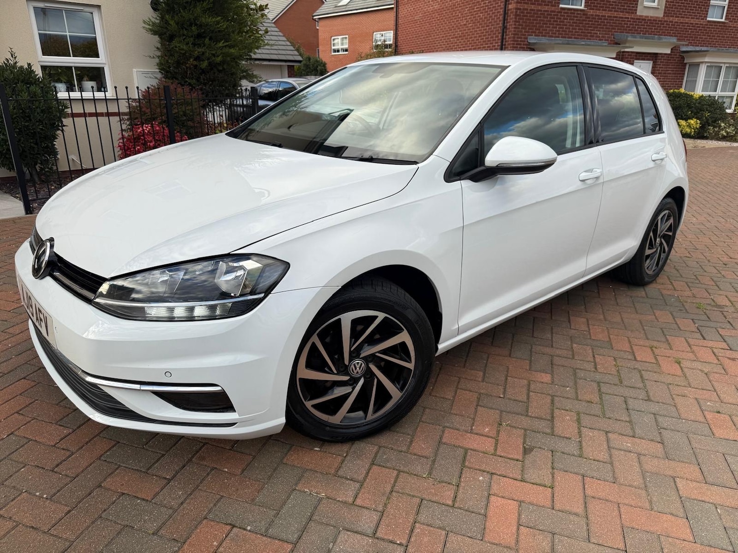 Used Volkswagen Golf 2019 for sale - 76669066: Photo 4