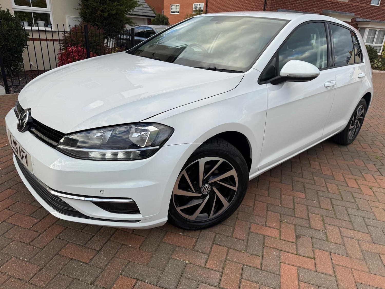 Used Volkswagen Golf 2019 for sale - 76669066: Photo 8