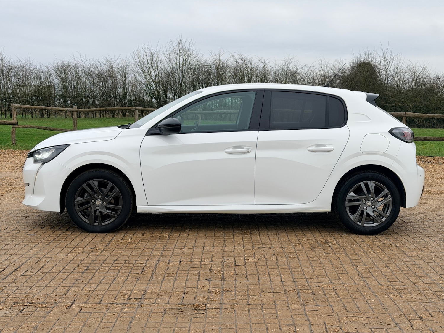 Used Peugeot 208 2022 for sale - 76974748: Photo 10